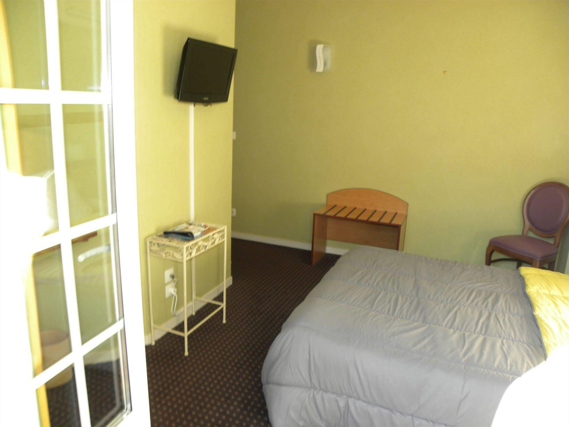 Hotel Ursula Cambo-les-Bains Zewnętrze zdjęcie